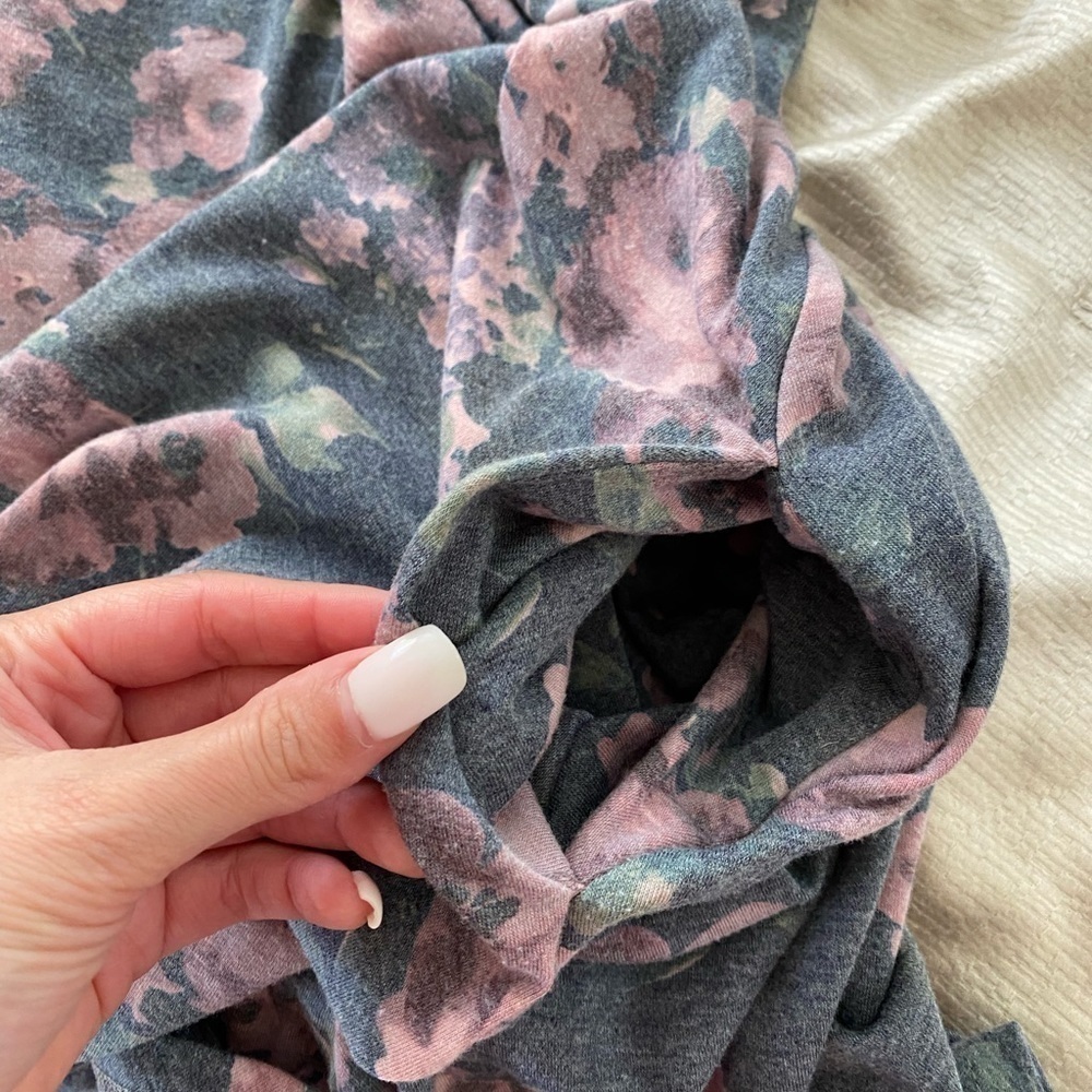 Pink Floral Pocketed Dress - Picture 3 of 4